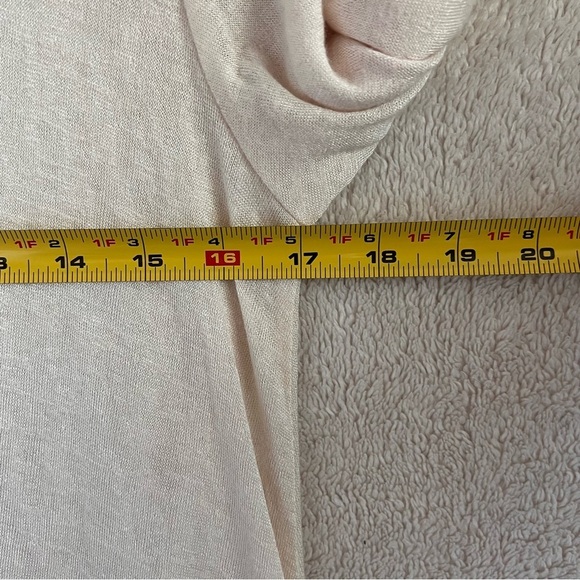 Women’s Umgee 3/4 Flare Sleeve Tunic in Cream Size Small - Picture 9 of 10